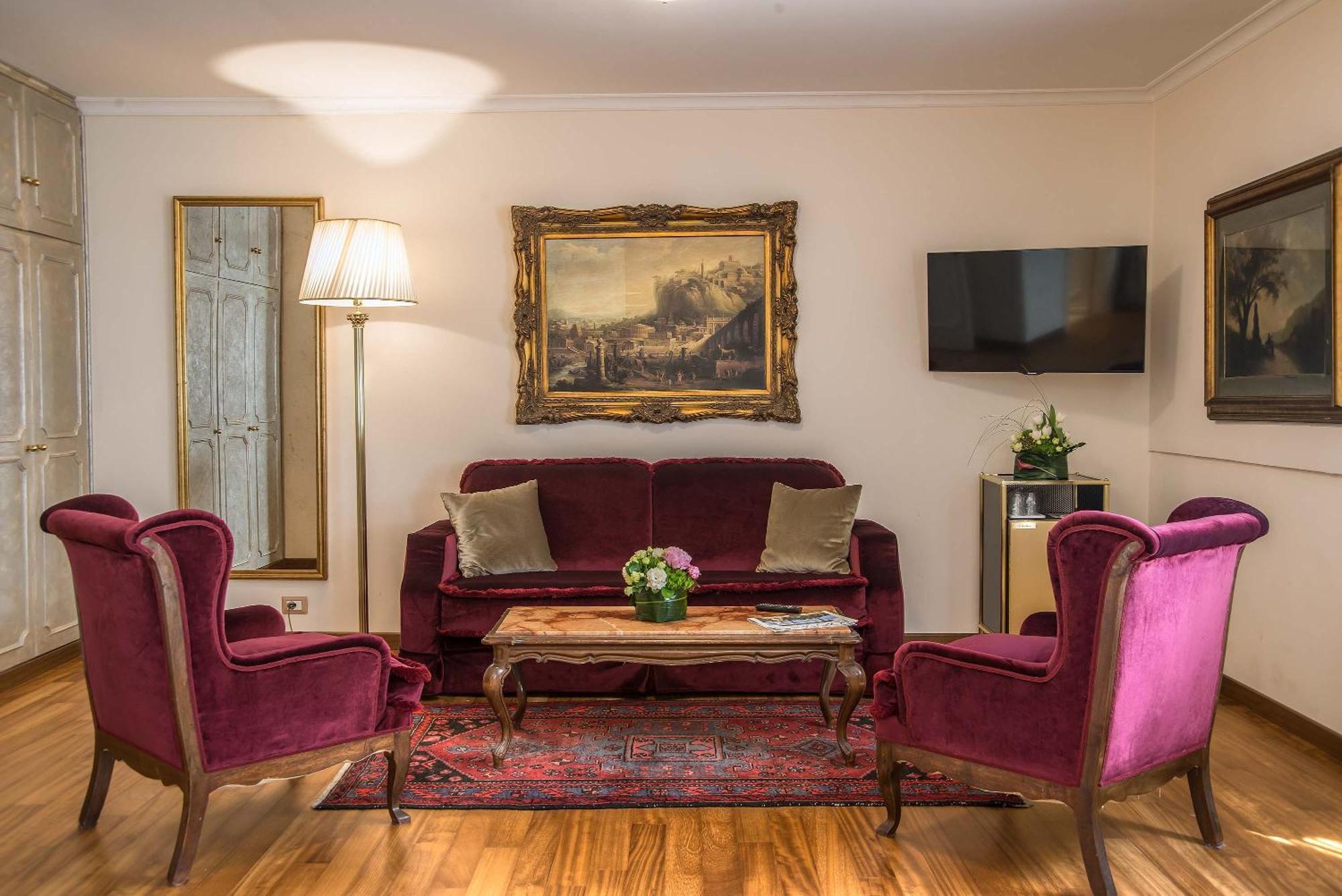 Forum Hotel 4*